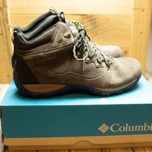 NIB Men's Columbia Newton Ridge Plus II Suede 15